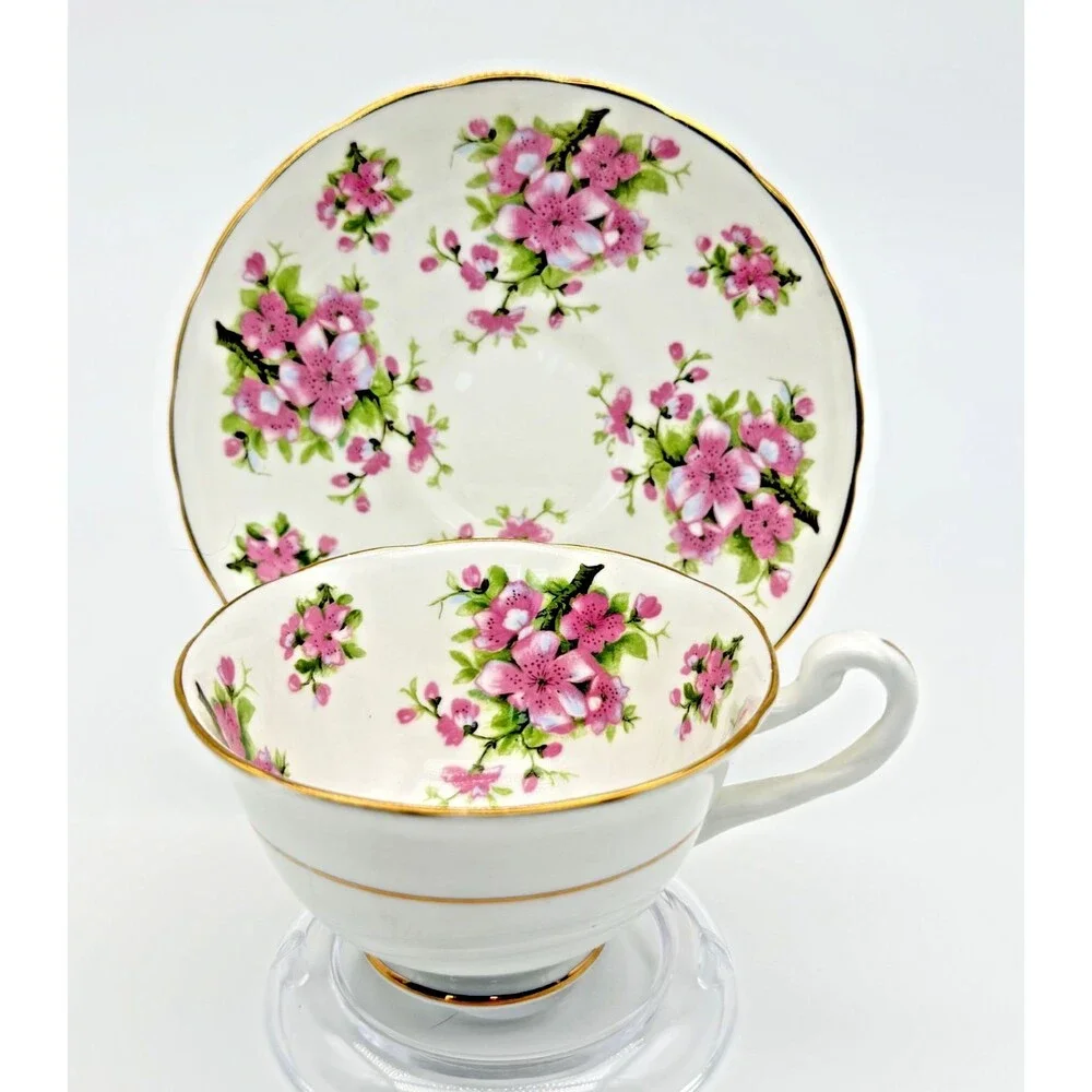 Royal Chelsea England Fine Bone China Tea Cup & Saucer Set Pink Floral Gold Trim